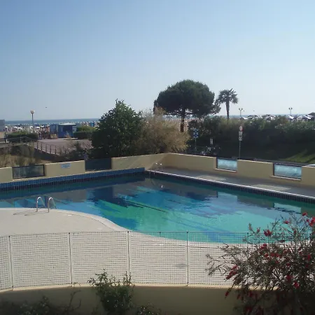 Lovely With Balcony - Beahost Appartement