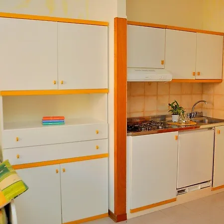 Appartement Lovely With Balcony - Beahost