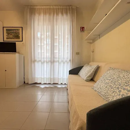 Appartement Lovely With Balcony - Beahost