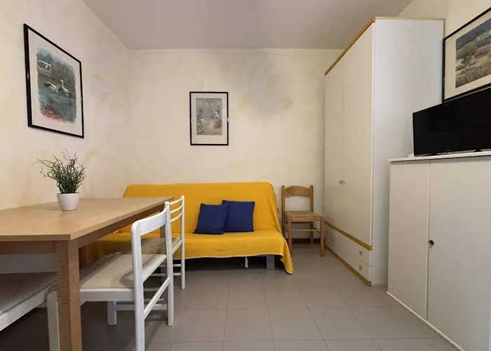 Lovely With Balcony - Beahost Appartement