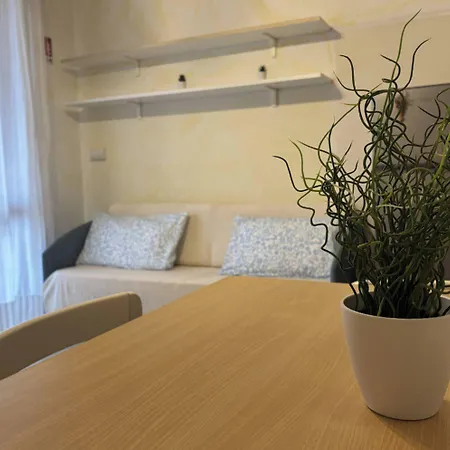 Lovely With Balcony - Beahost 아파트 *