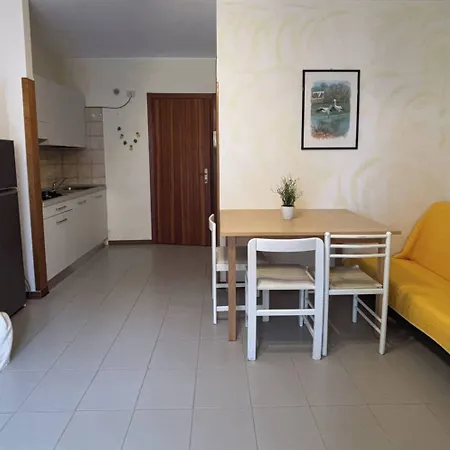 Lovely With Balcony - Beahost 아파트